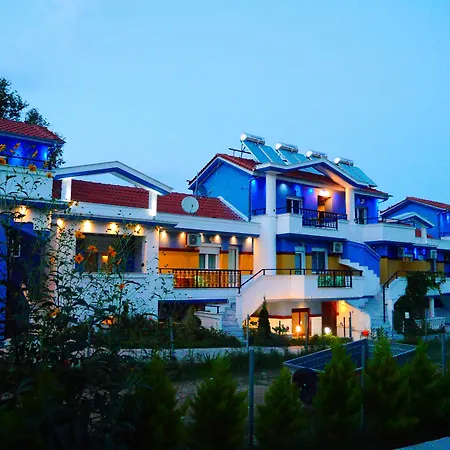 Blue Sea Апартхотел 3*